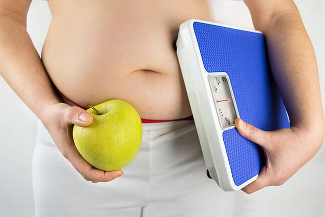 A preparação para a perda de peso inclui pesar-se e cortar calorias diárias. 